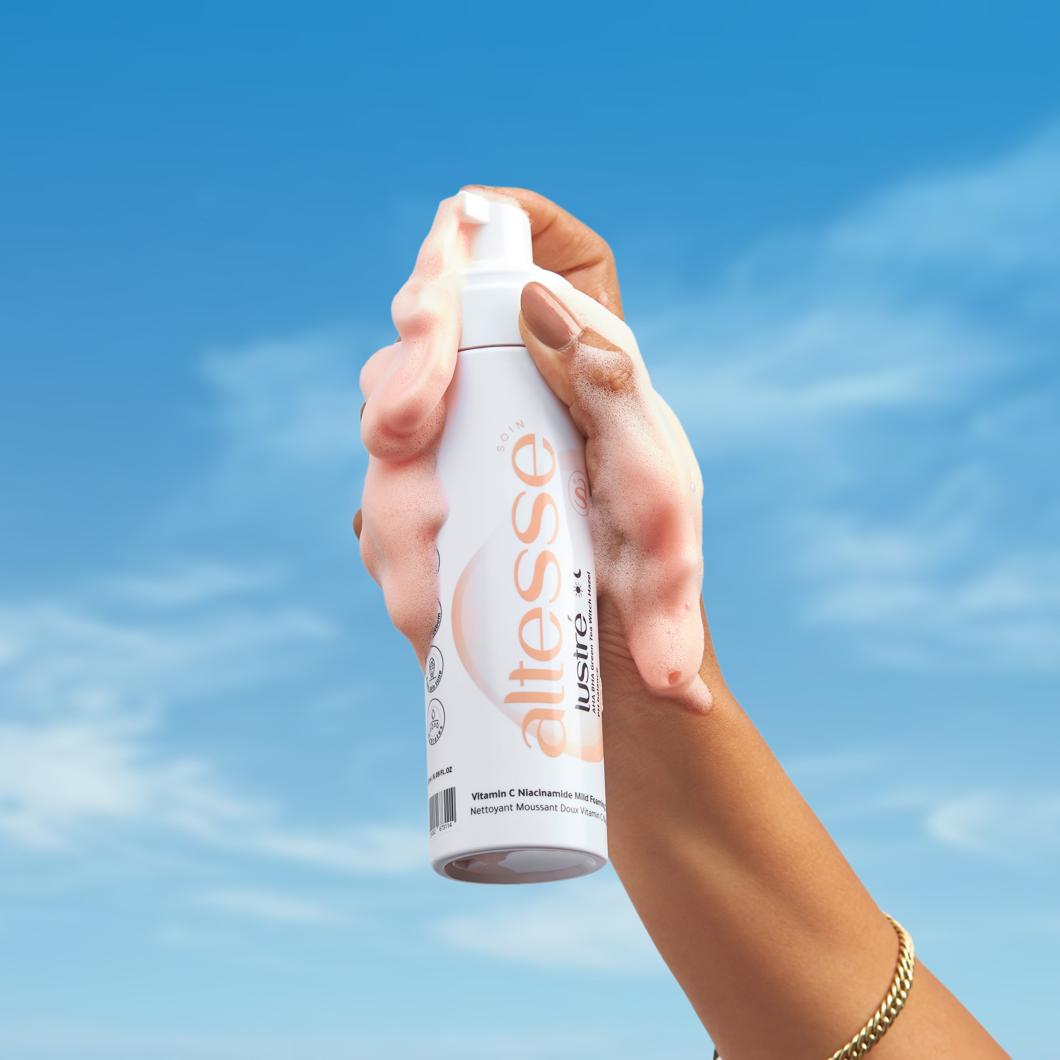 Lustre Vitamin C Niacinamide Mild Foaming Cleanser 180 ml